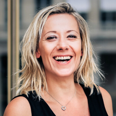 {ENTREVUE} – Emmanuelle Petiau : LinkedIn en 2026, la fin du bruit, le règne de la cohérence